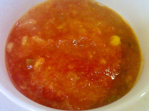 トマトソースで作るトマトスープ